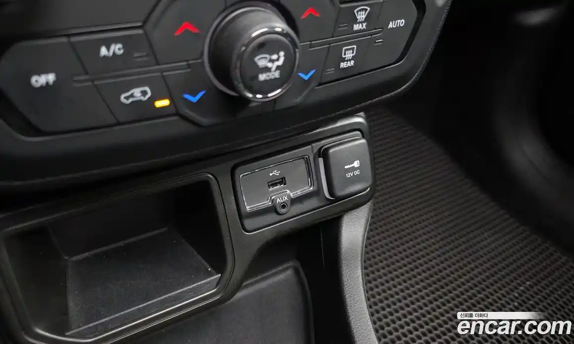 Jeep Renegade 2021 2.4 гидро в Москве № 1549658, фото 16