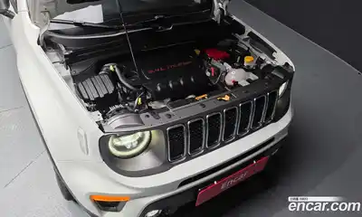 Jeep Renegade 2021 2.4 гидро в Москве № 1549658, миниатюра 6