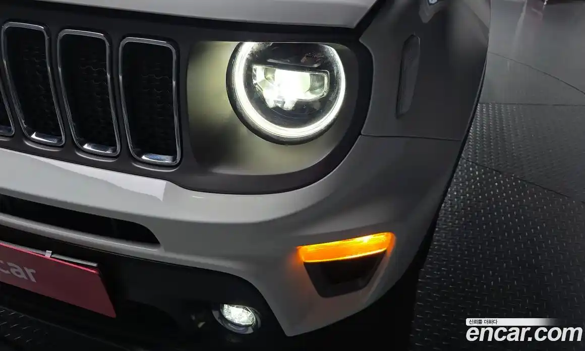 Jeep Renegade 2021 2.4 гидро в Москве № 1549658, фото 8