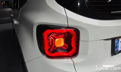 Jeep Renegade 2021 2.4 гидро в Москве № 1549658, миниатюра 9