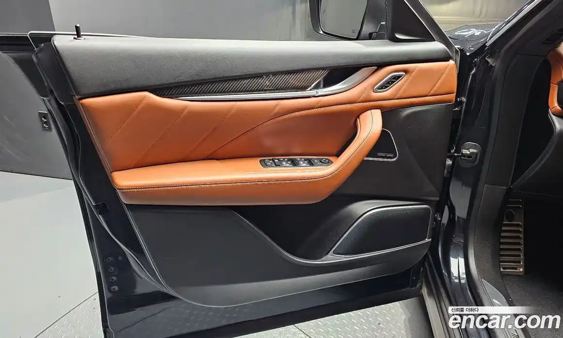 Maserati Levante 2019 3.0 гидро, фото 14