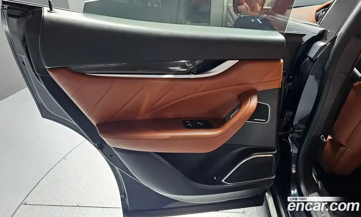Maserati Levante 2019 3.0 гидро, фото 15