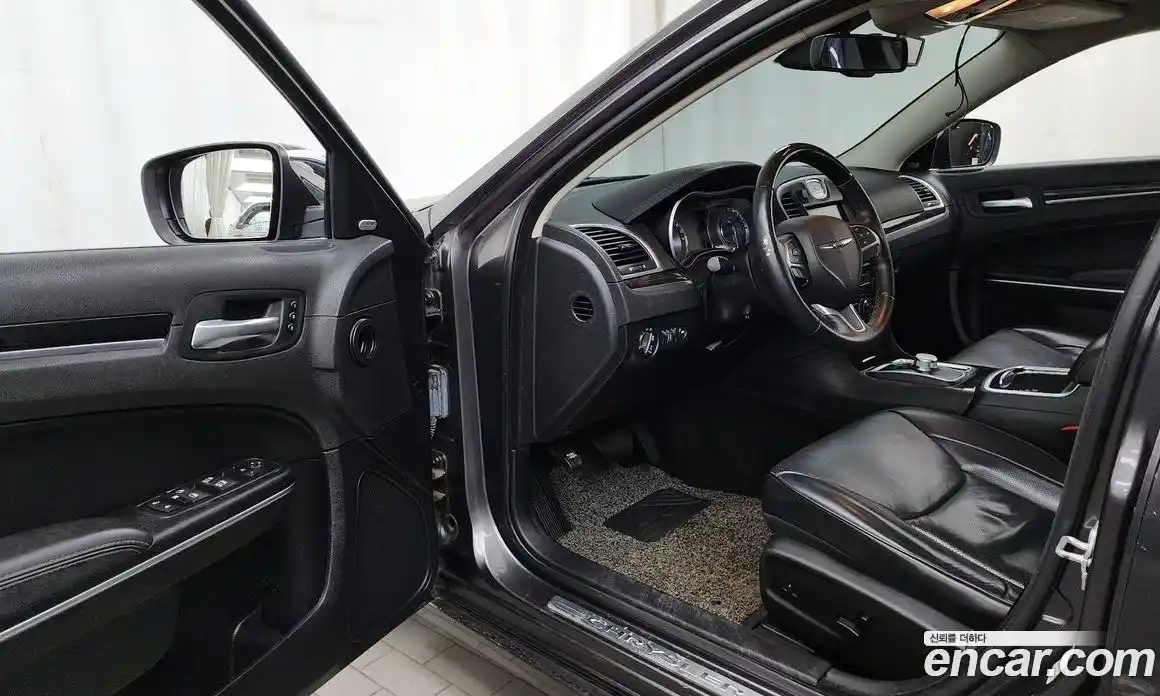 Chrysler 300C 2016 3.6 гидро в Москве № 1551541, фото 13