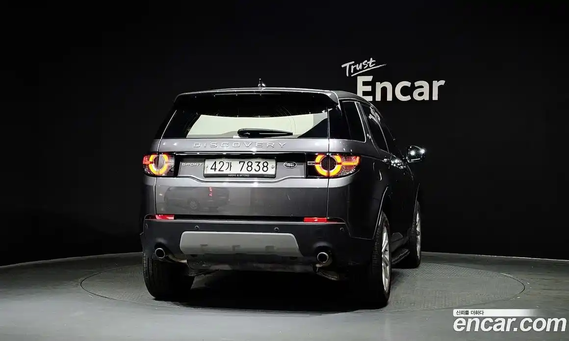 Land Rover Discovery Sport 2018 2.0 гидро в Москве № 155196, фото 4