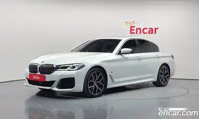 BMW 5-Series, 2022