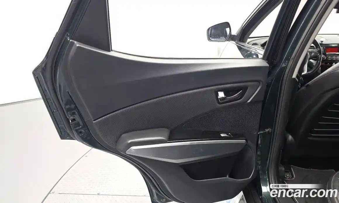 SsangYong TIBOLI 2017 1.6 гидро в Москве № 1613210, фото 15