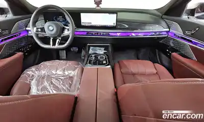 BMW 7-Series 2025 3.0 гидро в Москве № 1616134, миниатюра 10