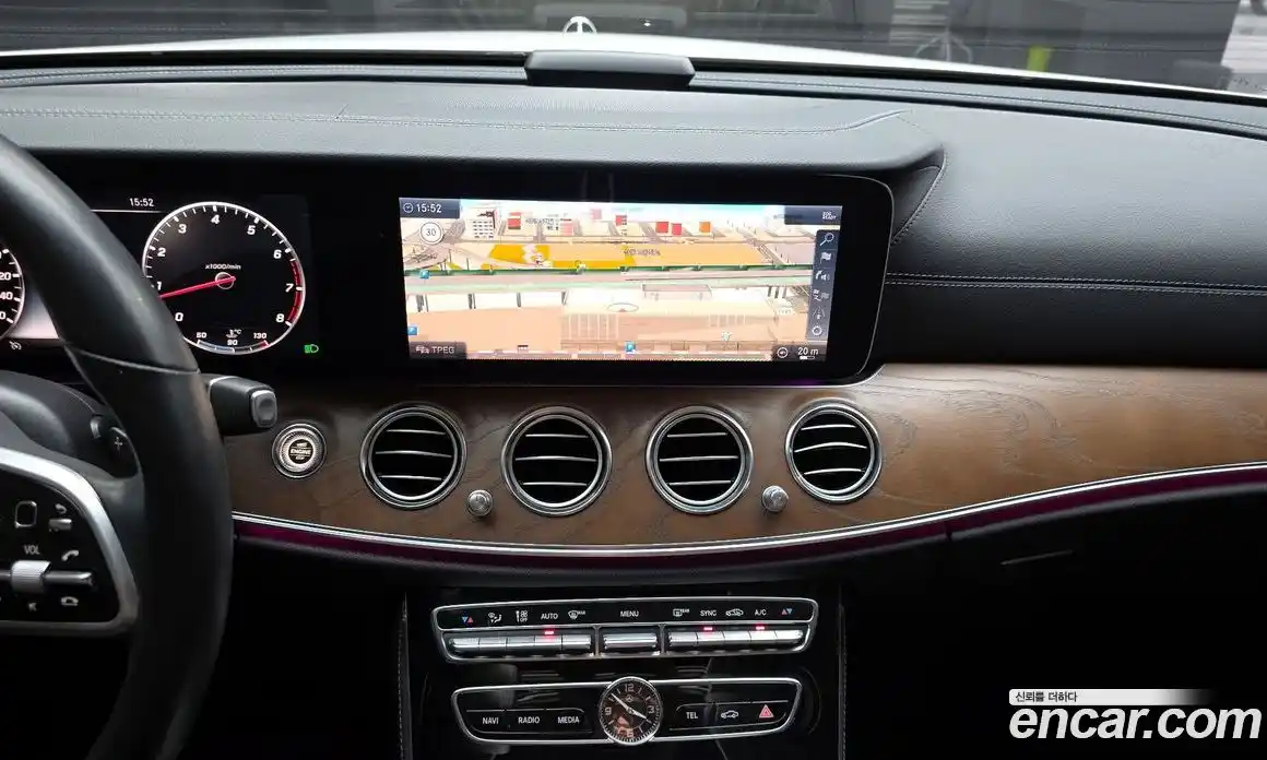 Mercedes-Benz E-Class 2018 2.0 гидро в Москве № 1617437, фото 20