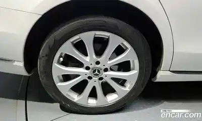 Mercedes-Benz E-Class 2018 2.0 гидро в Москве № 1617437, миниатюра 5
