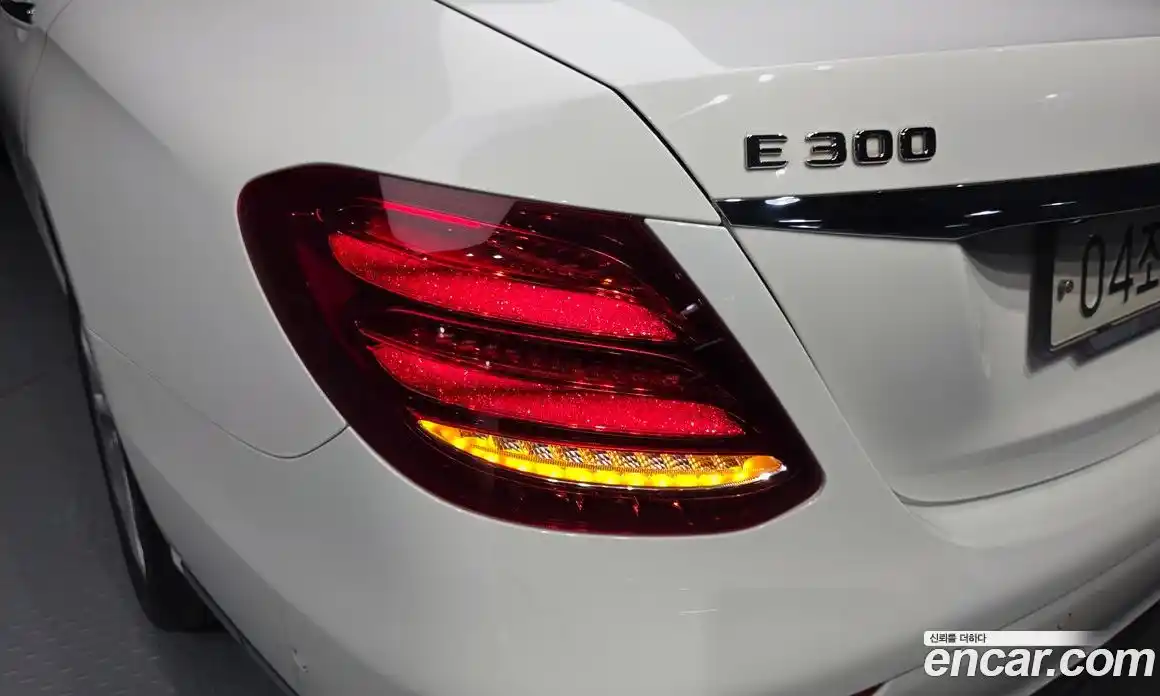 Mercedes-Benz E-Class 2018 2.0 гидро в Москве № 1617437, фото 9