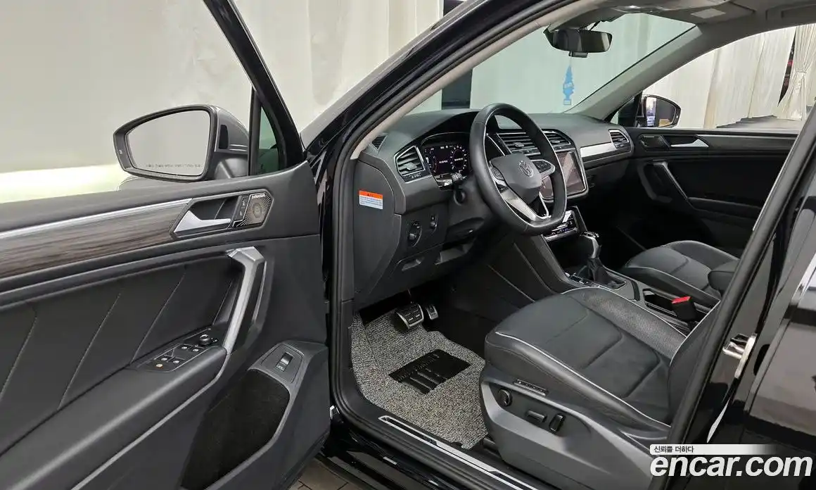 Volkswagen Tiguan 2022 2.0 гидро в Москве № 1623041, фото 13