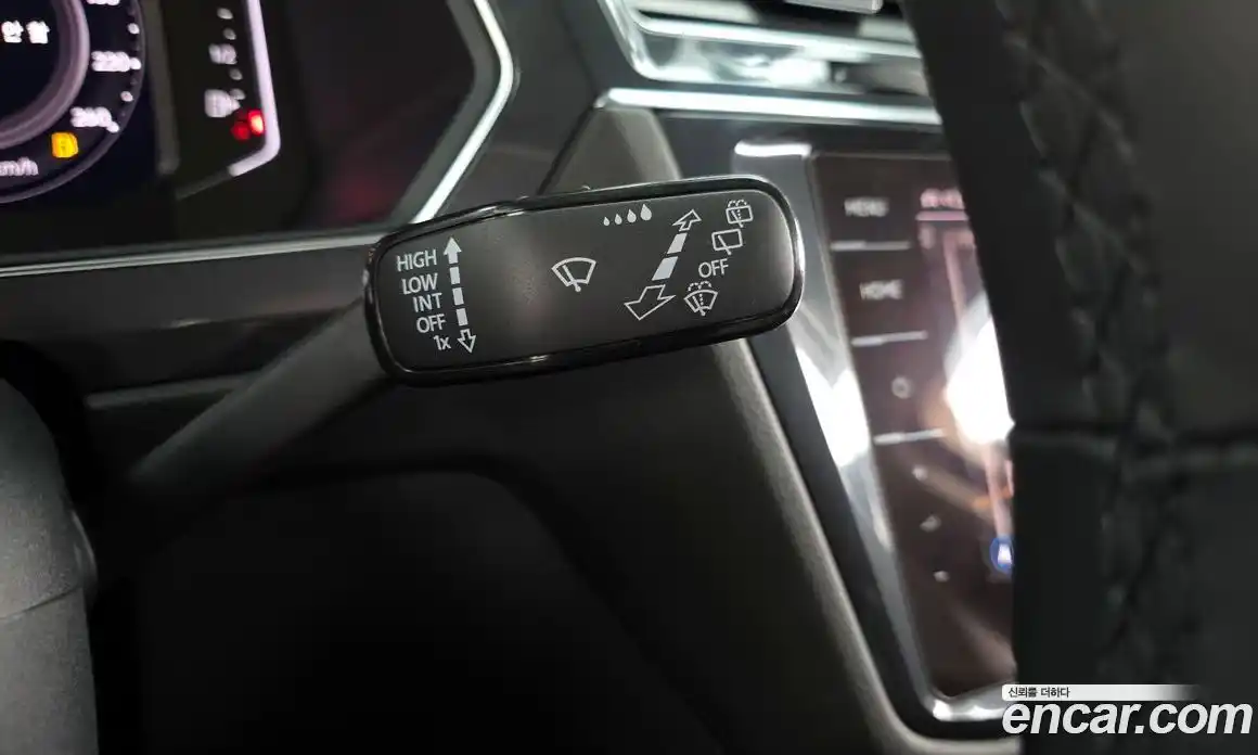 Volkswagen Tiguan 2022 2.0 гидро в Москве № 1623041, фото 27