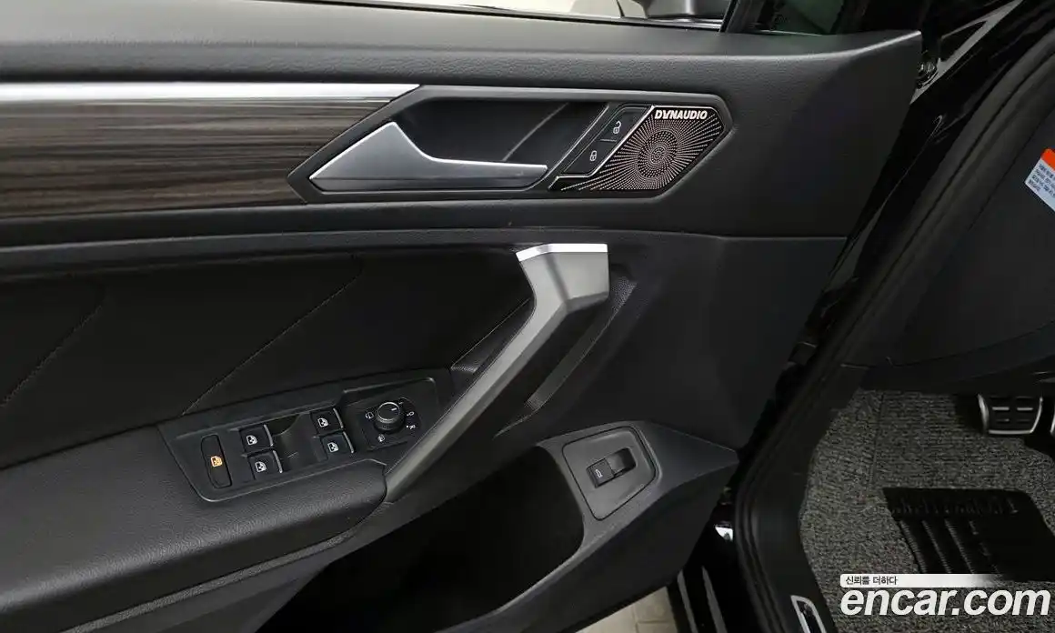 Volkswagen Tiguan 2022 2.0 гидро в Москве № 1623041, фото 32