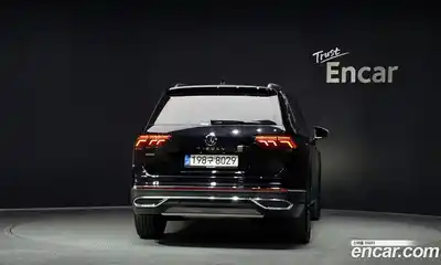Volkswagen Tiguan 2022 2.0 гидро в Москве № 1623041, миниатюра 4