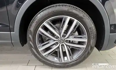 Volkswagen Tiguan 2022 2.0 гидро в Москве № 1623041, миниатюра 7
