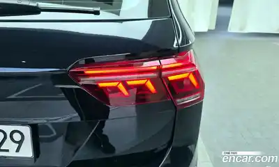 Volkswagen Tiguan 2022 2.0 гидро в Москве № 1623041, миниатюра 9