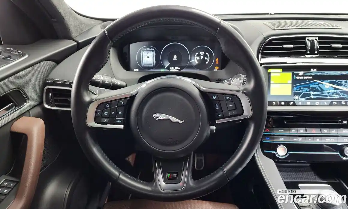 Jaguar F-Pace 2017 3.0 гидро в Москве № 1625492, фото 18