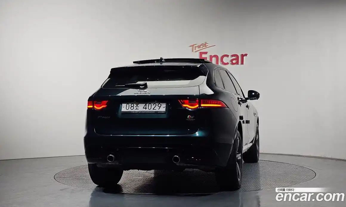 Jaguar F-Pace 2017 3.0 гидро в Москве № 1625492, фото 4