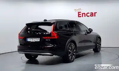 Volvo V60 2024 2.0 гидро в Москве № 164180, миниатюра 2