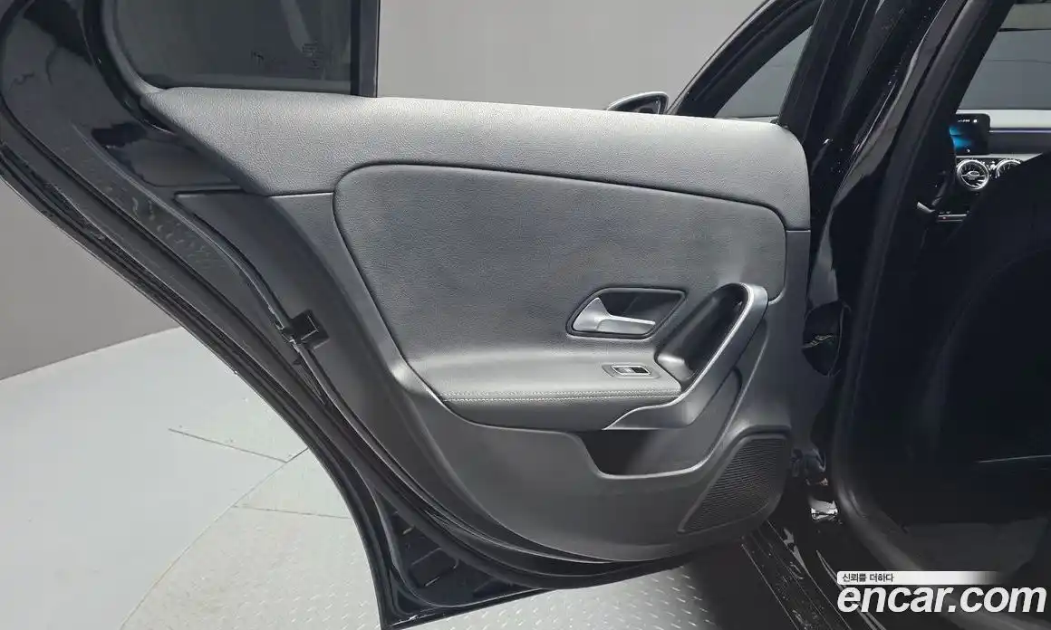 Mercedes-Benz A-Class 2021 2.0 гидро в Москве № 1689883, фото 15