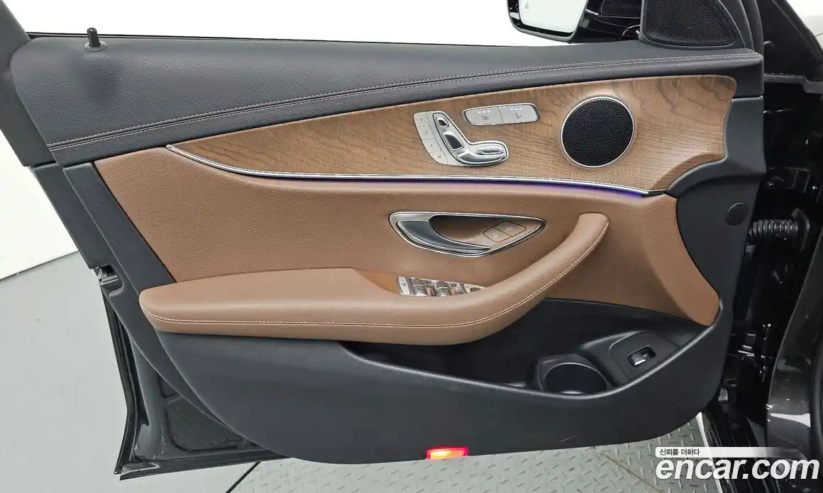 Mercedes-Benz E-Class 2021 2.0 гидро в Москве № 1690358, фото 14
