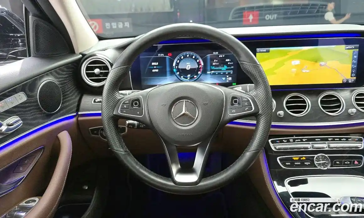 Mercedes-Benz E-Class 2017 2.0 гидро в Москве № 1690370, фото 19