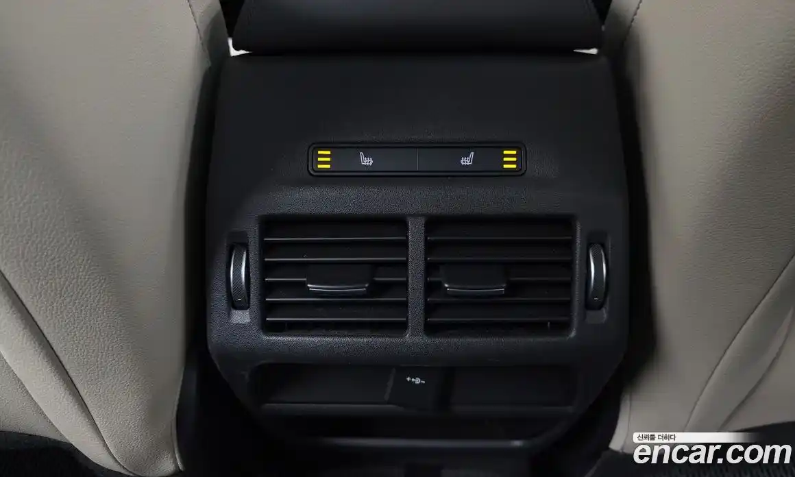 Land Rover Discovery Sport 2021 2.0 гидро в Москве № 1691926, фото 24