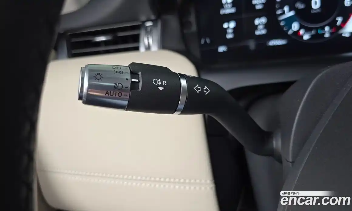 Land Rover Discovery Sport 2021 2.0 гидро в Москве № 1691926, фото 31
