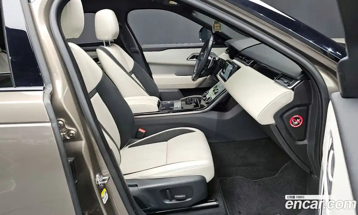 Land Rover Range-Rover Velar 2019 3.0 гидро в Москве № 1691981, фото 16