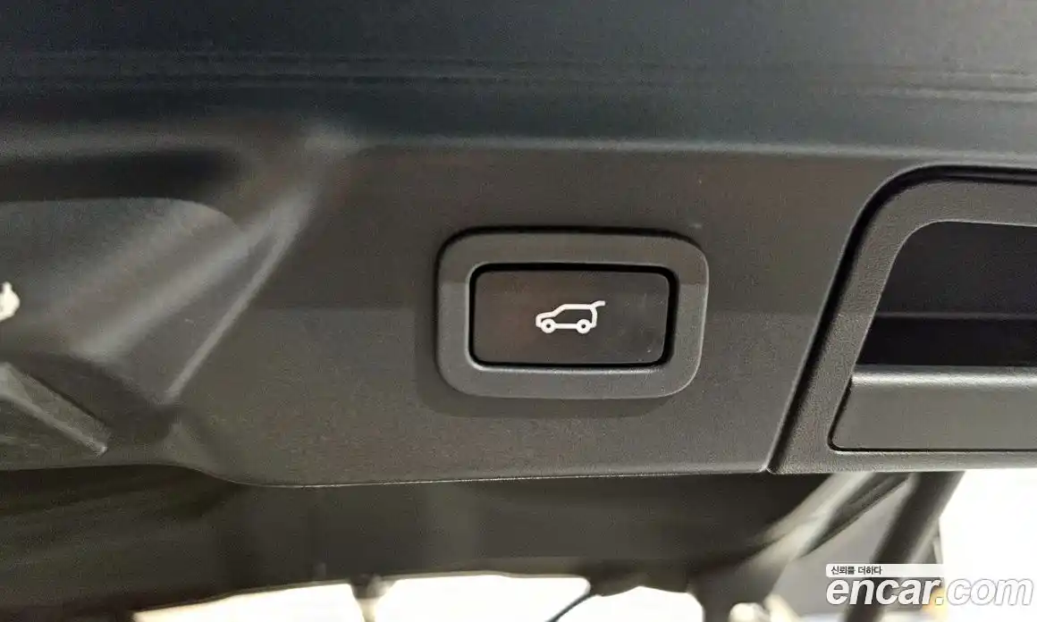 Land Rover Range-Rover Velar 2019 3.0 гидро в Москве № 1691981, фото 31