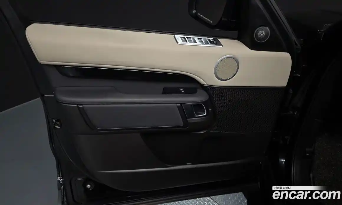 Land Rover Discovery 2018 2.0 гидро в Москве № 1692026, фото 14
