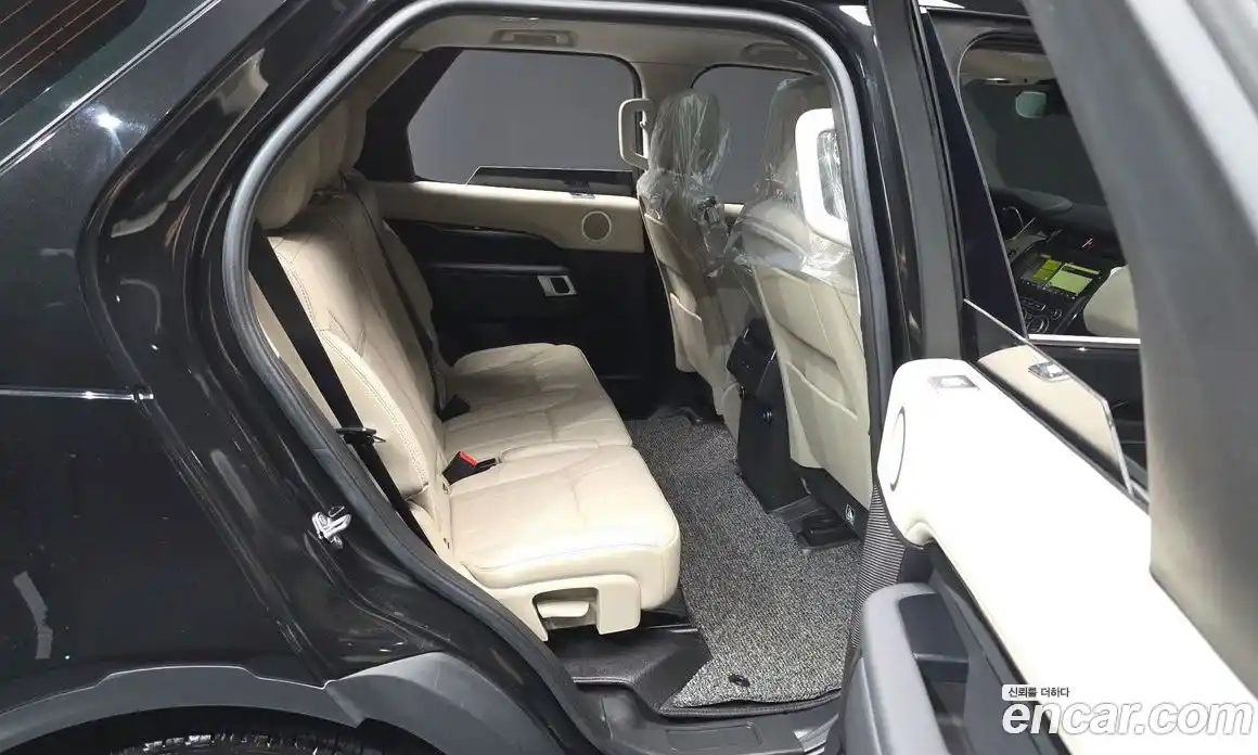 Land Rover Discovery 2018 2.0 гидро в Москве № 1692026, фото 18