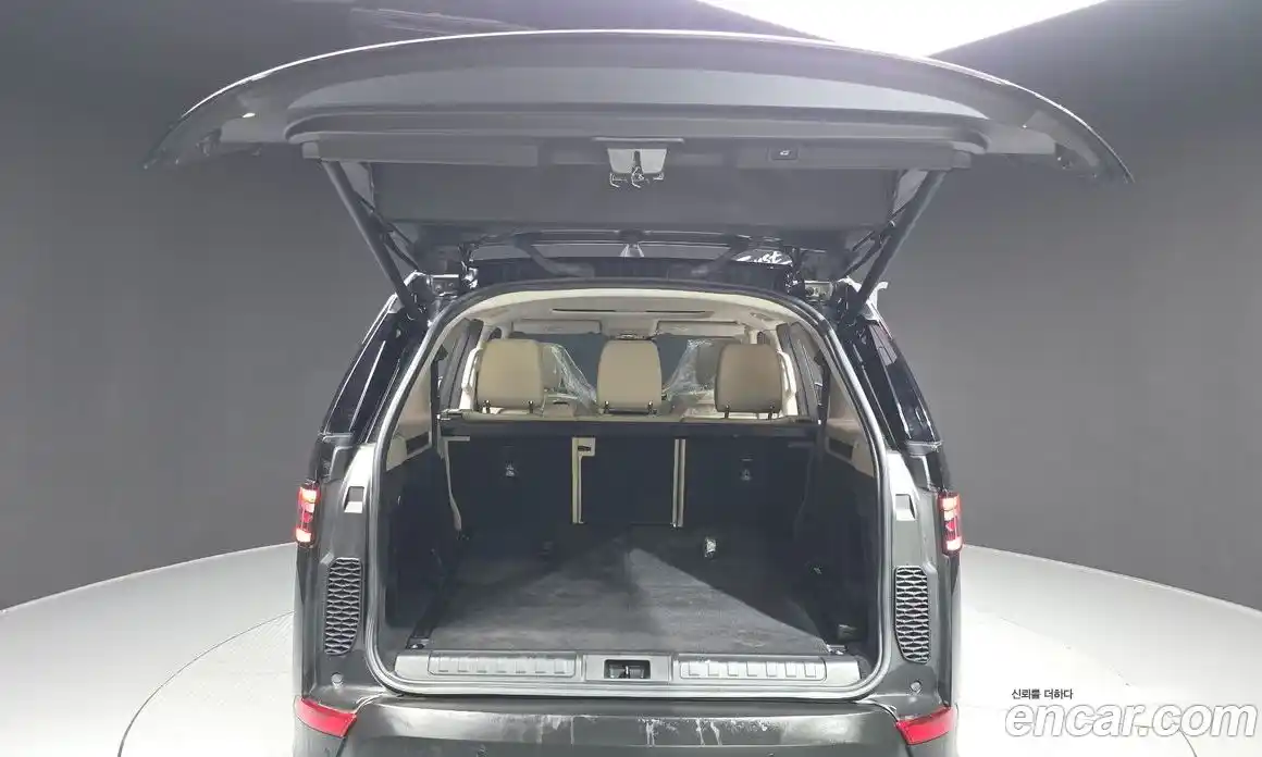 Land Rover Discovery 2018 2.0 гидро в Москве № 1692026, фото 26