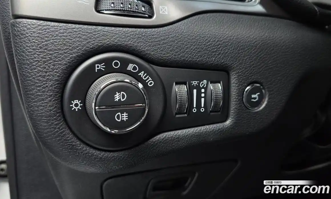 Jeep Cherokee 2020 2.4 гидро в Москве № 1693687, фото 19