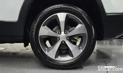 Jeep Cherokee 2020 2.4 гидро в Москве № 1693687, миниатюра 6