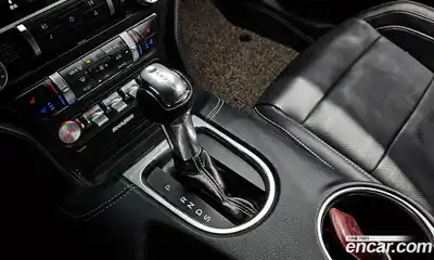 Ford Mustang 2018 2.3 гидро в Москве № 1696932, миниатюра 12
