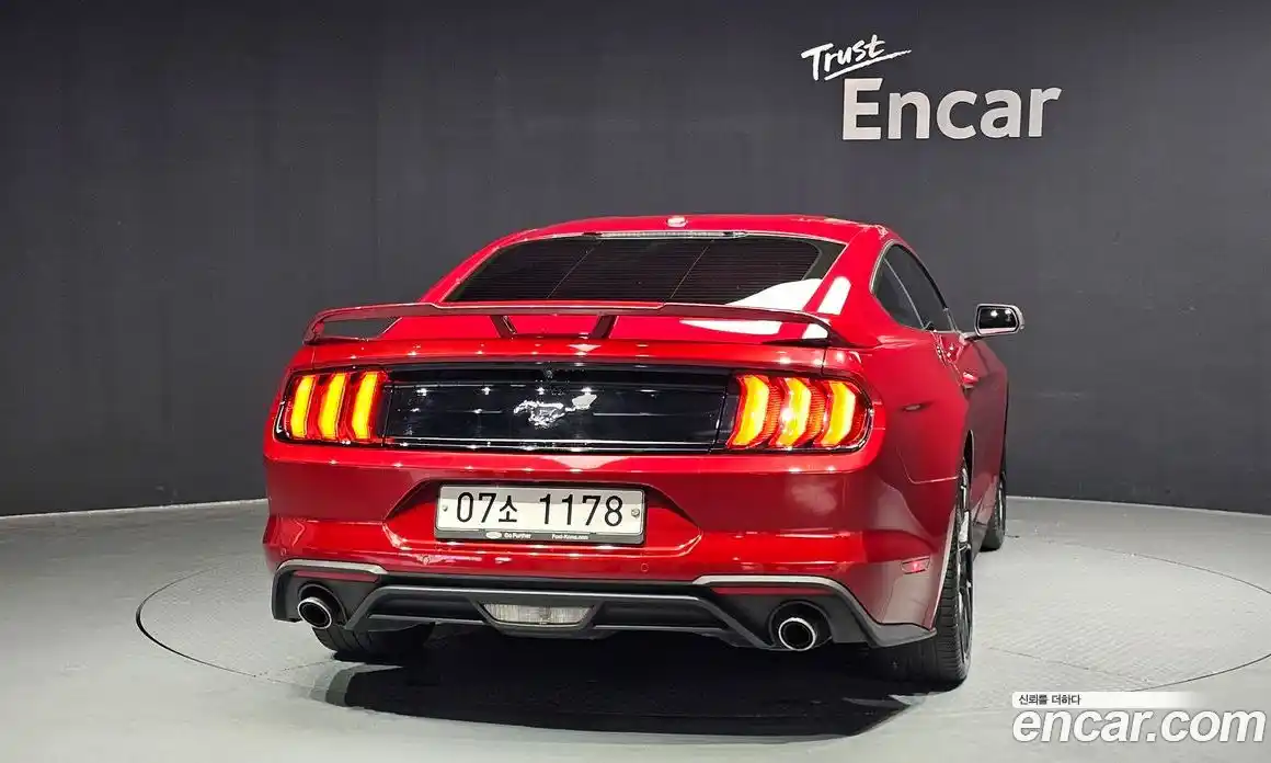 Ford Mustang 2018 2.3 гидро в Москве № 1696932, фото 4