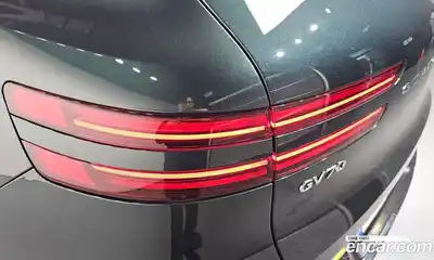 Genesis GV70 2023 2.5 гидро в Москве № 1758663, миниатюра 9