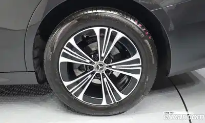 Mercedes-Benz E-Class 2025 2.0 гидро в Москве № 1761233, миниатюра 7