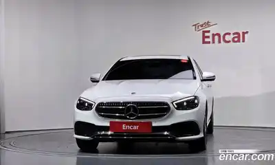 Mercedes-Benz E-Class 2022 2.0 гидро в Москве № 1762678, миниатюра 3