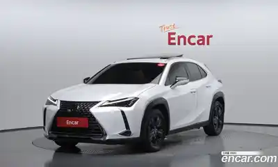 Lexus UX, 2023
