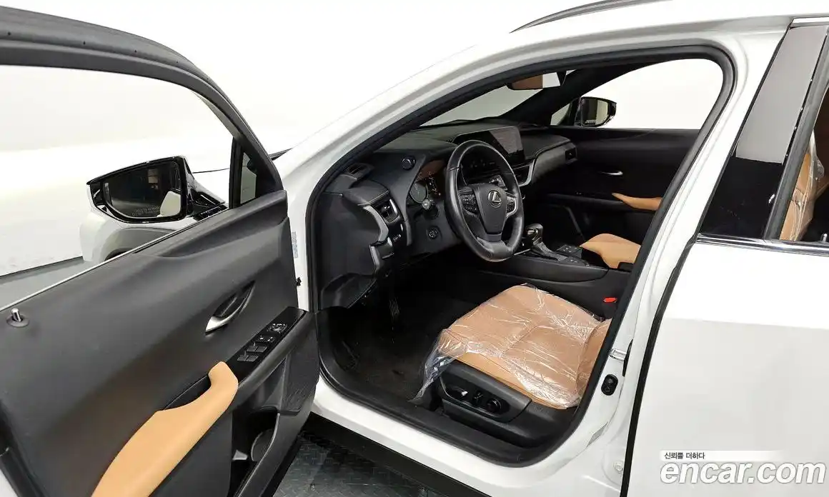 Lexus UX 2023 2.0 гидро в Москве № 1764900, фото 13