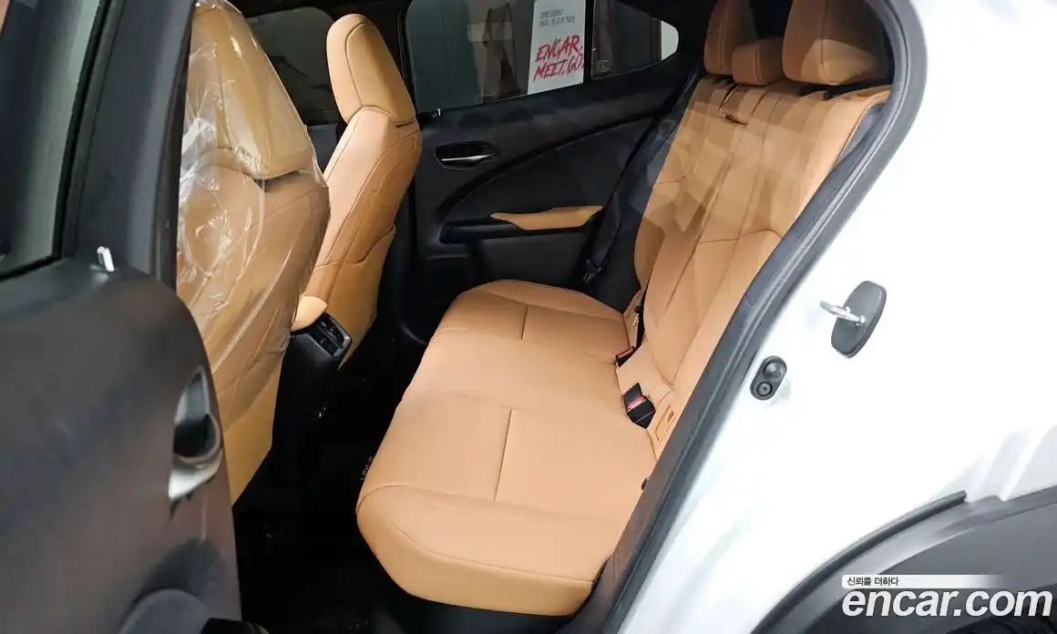 Lexus UX 2023 2.0 гидро в Москве № 1764900, фото 16