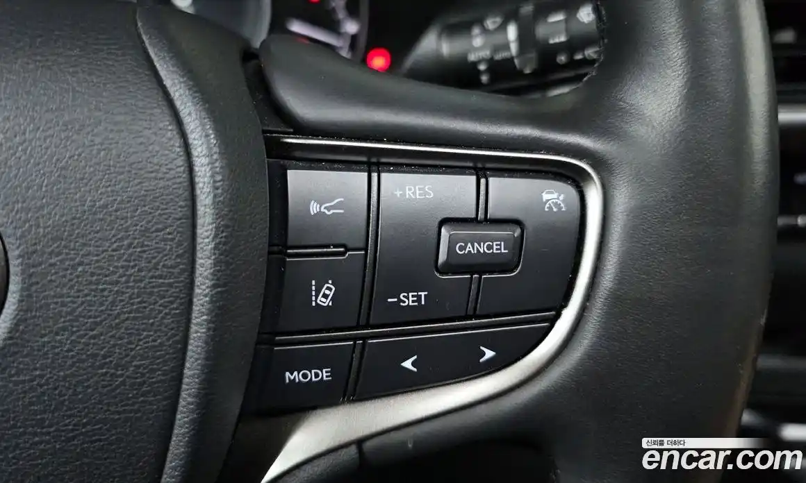 Lexus UX 2023 2.0 гидро в Москве № 1764900, фото 24