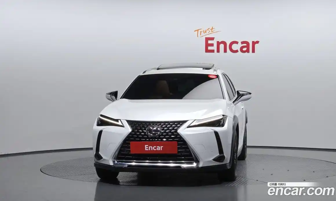 Lexus UX 2023 2.0 гидро в Москве № 1764900, фото 3