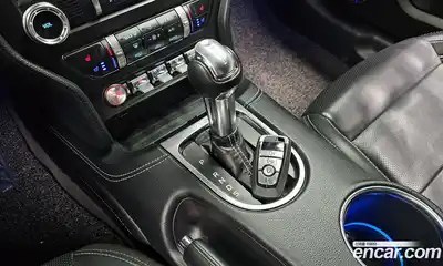 Ford Mustang 2022 2.3 гидро в Москве № 1767923, миниатюра 12