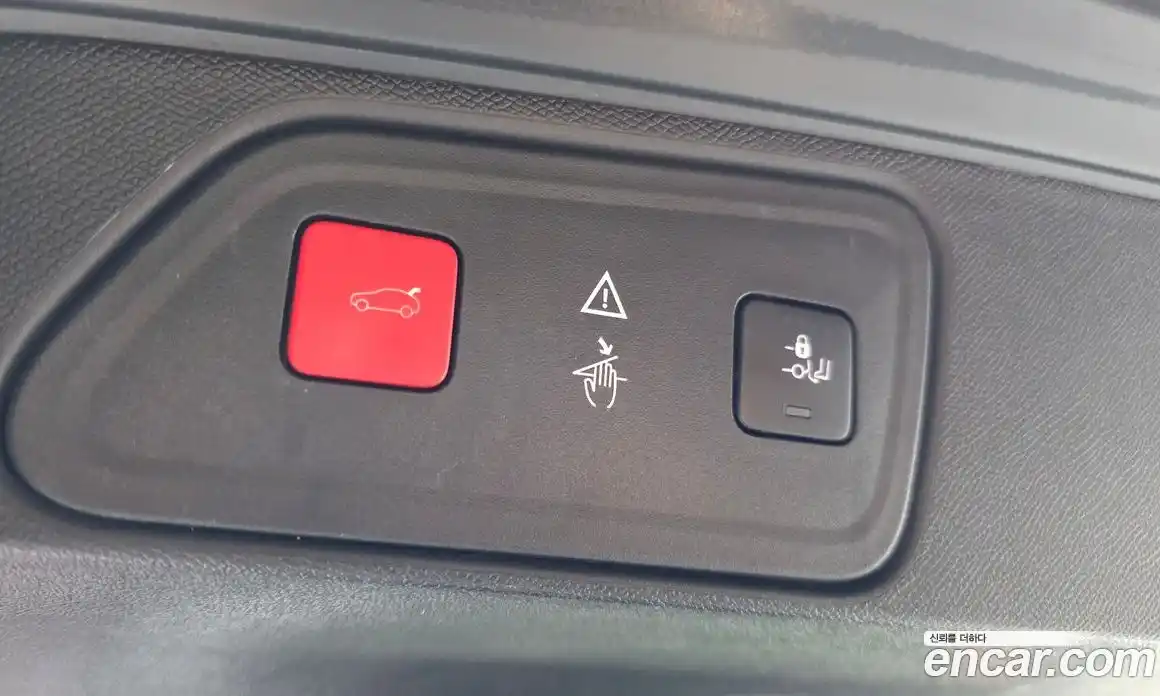 Peugeot 3008 2018 1.6 гидро в Москве, фото 33