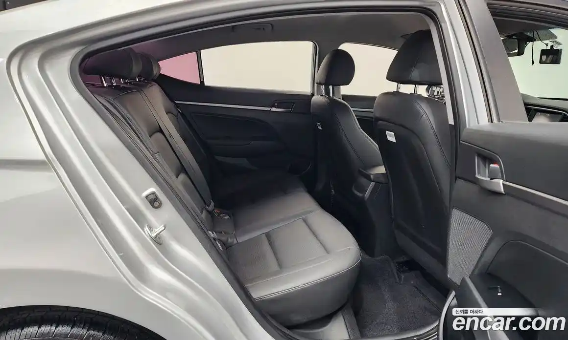Hyundai Avante 2017 1.6 гидро в Москве № 1830702, фото 11