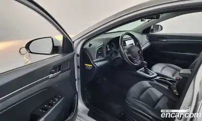 Hyundai Avante 2017 1.6 гидро в Москве № 1830702, миниатюра 10