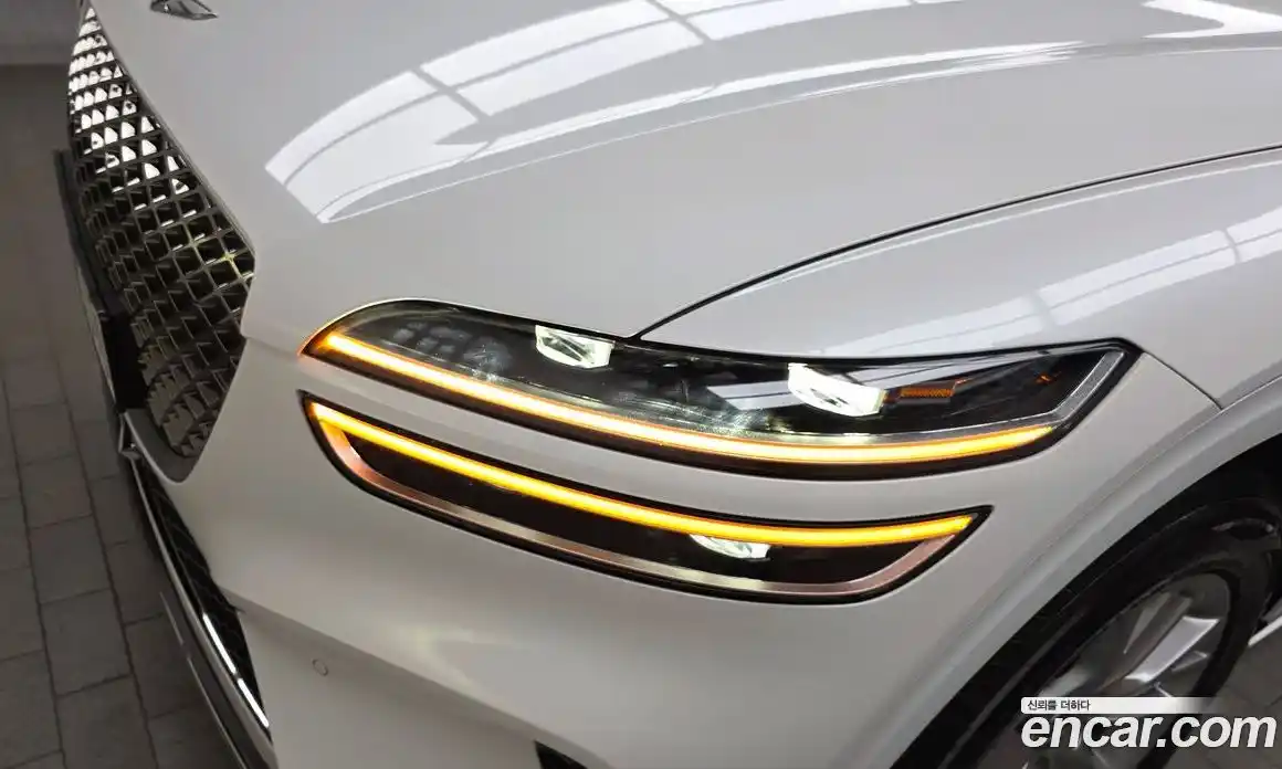 Genesis GV70 2022 2.5 гидро в Москве № 1832485, фото 8